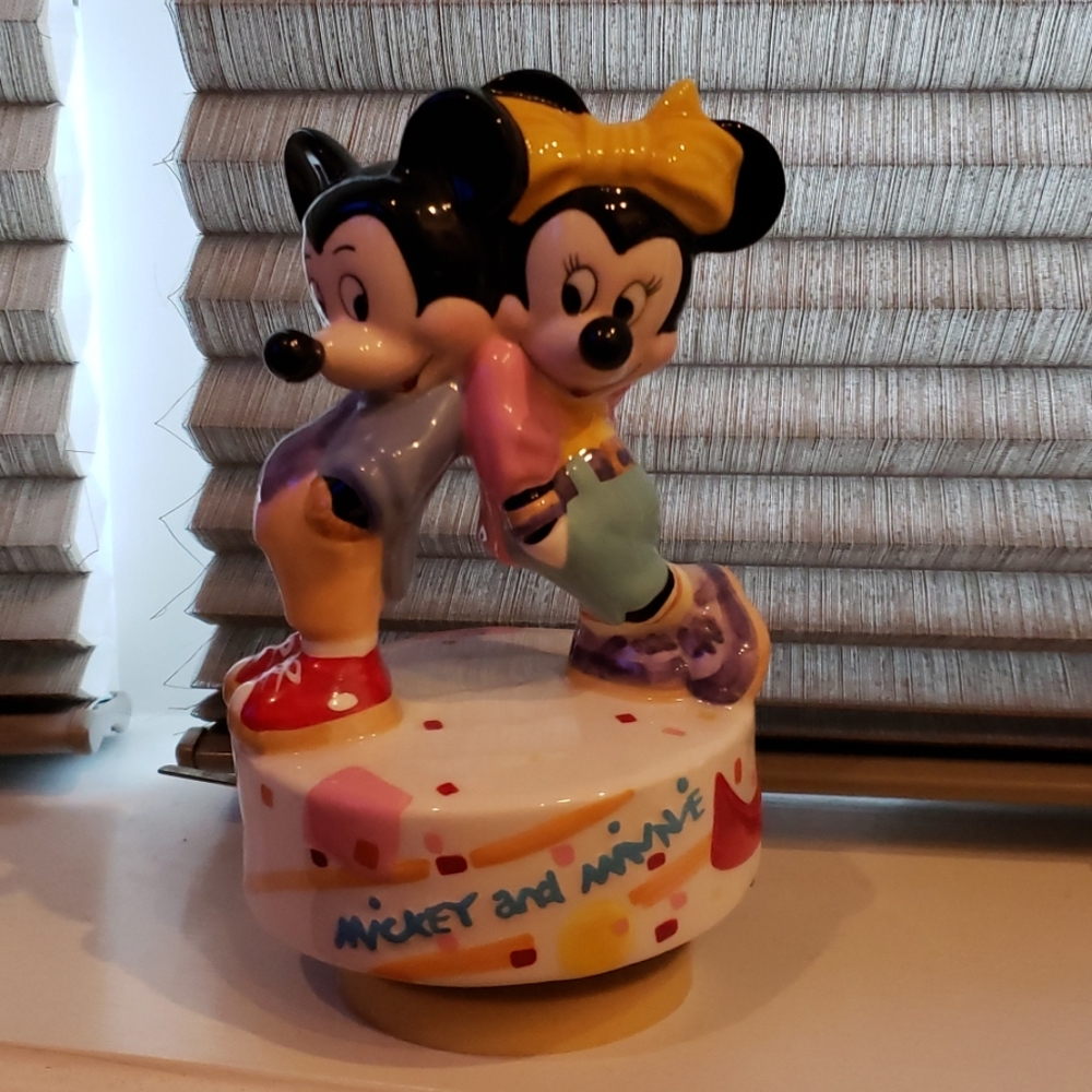 Schmid Disney Mickey Music box figure